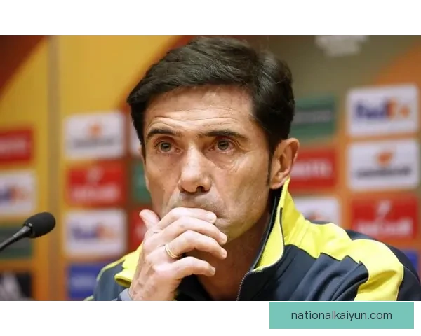 黄潜主帅风格分析：团队战术与个性化管理的结合趋势